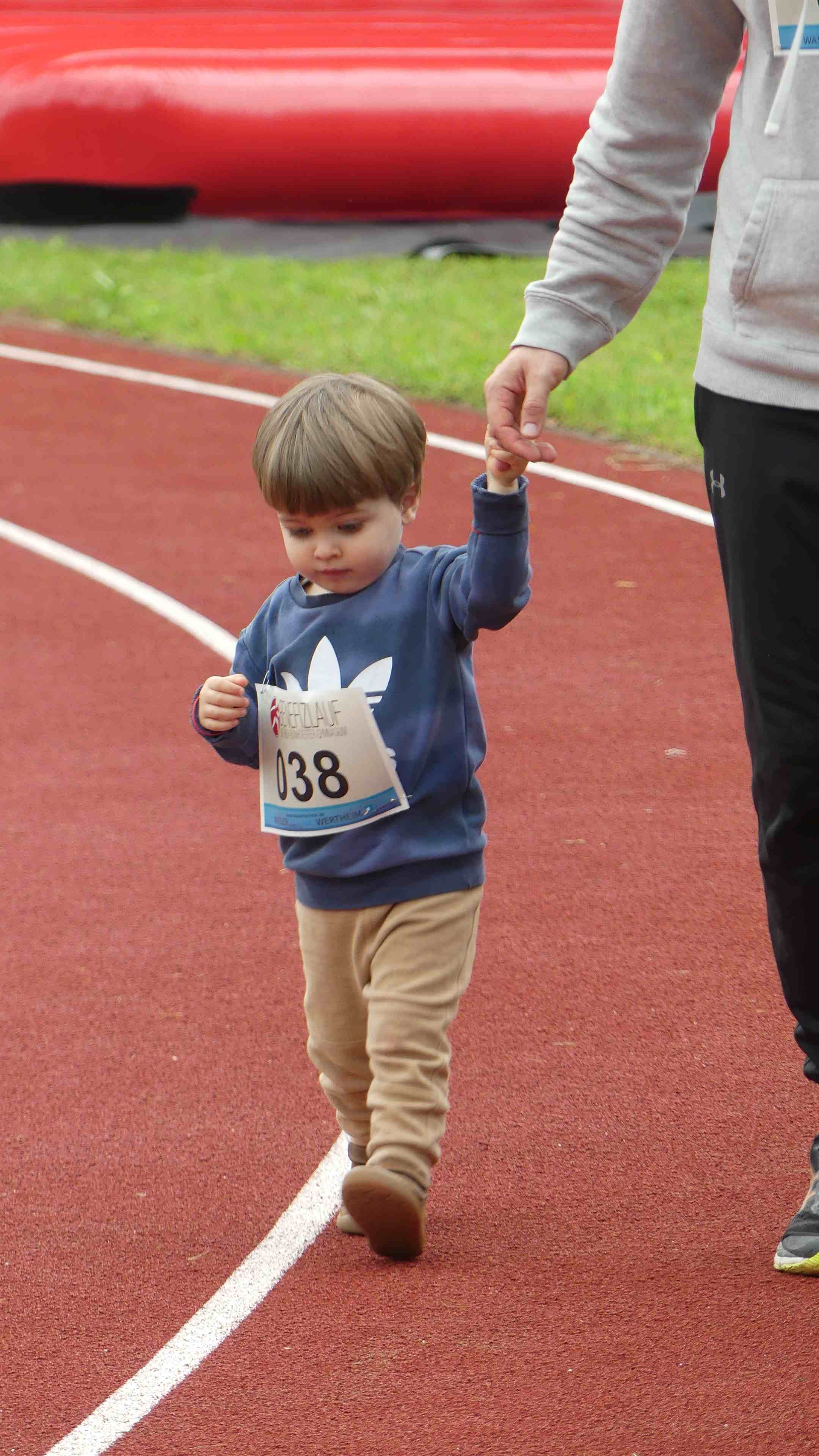 Bild vom 15. Benefizlauf im Jahr 2025. Dies ist das 167. Bild.